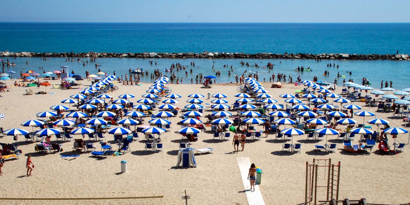 La spiaggia del Tourist Residence